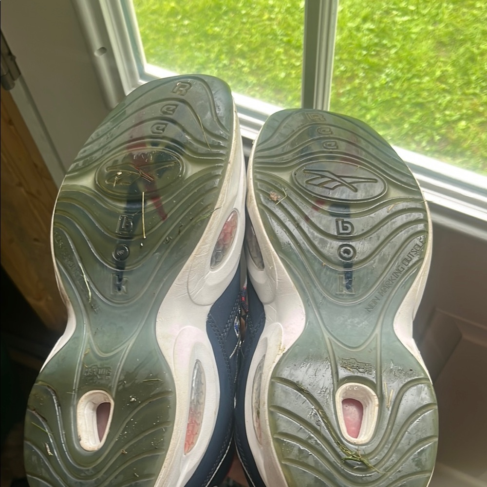 Reebok Question Mid USA Size 11.5 Navy and Red Athletic Sneakers - Picture 9 of 9